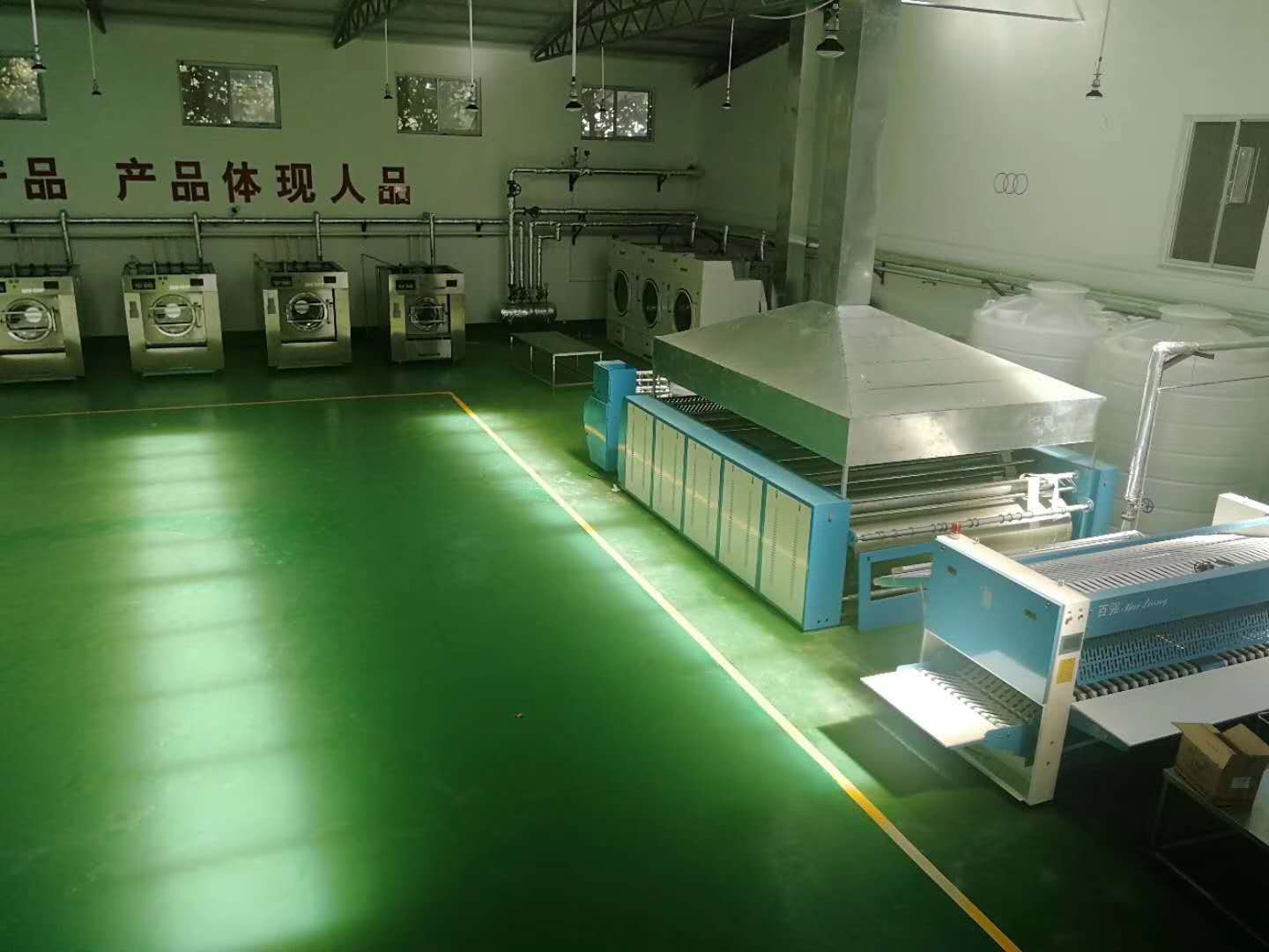 保持好的洗衣房環(huán)境離不開(kāi)好的排風(fēng)系統(tǒng)